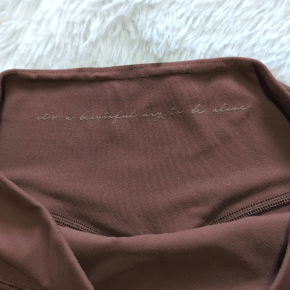 Gymshark x Whitney Simmons Scrunch Cycling Shorts - Brown - Picture 5 of 9